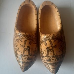 Wooden shoes size 8